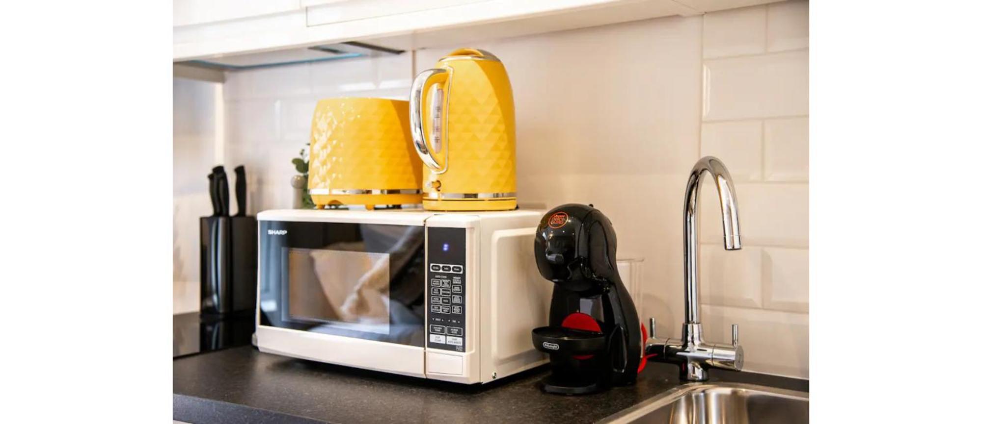 The *best* Airbnb For Transport In London! Promise * Londra